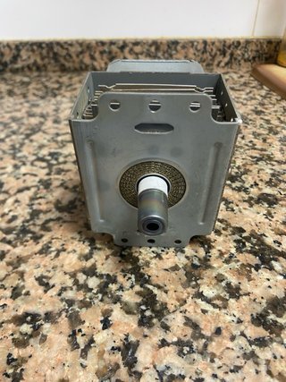 Magnetrón Daewoo 2M218H