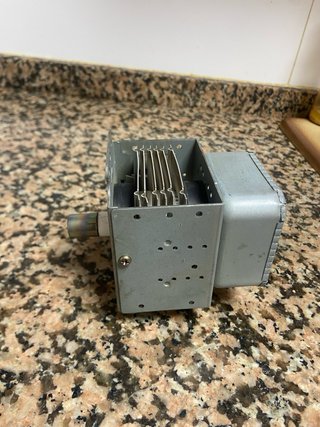 Magnetrón Daewoo 2M218H