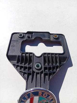 Emblemas frontal Alfa 147