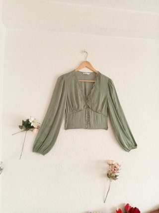 Blusa Crop Verde con Encaje TSM