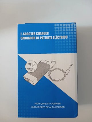 Cargador E-Scooter Nuevo