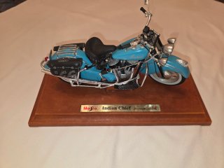 Maisto Indian Chief Cruiser Modelo Azul