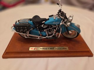 Maisto Indian Chief Cruiser Modelo Azul