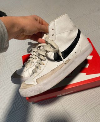 Nike Blazer Mid 77 Beige/Blanco