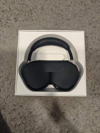 AirPods Max Medianoche