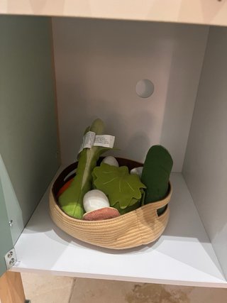 Cocinita de juguete de madera