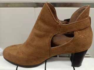 Botines tacón marrón talla 39