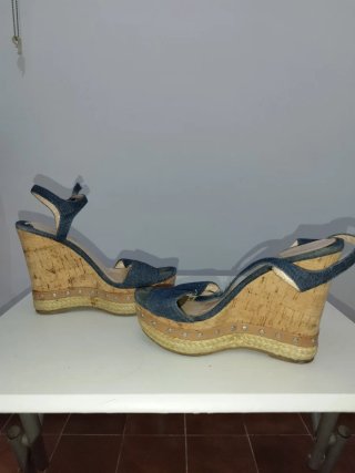 Sandalias de cuña ❤️