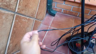 Volante Logitech G27 con pedales palanca y mesa