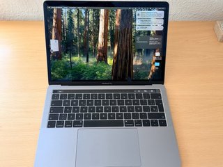 MacBook Pro 2019 i5 8GB RAM
