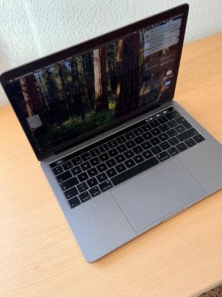 MacBook Pro 2019 i5 8GB RAM