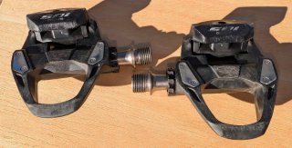 Pedales Shimano 105 R7000 SPD-SL