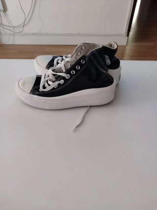 Converse plataforma negras y blancas