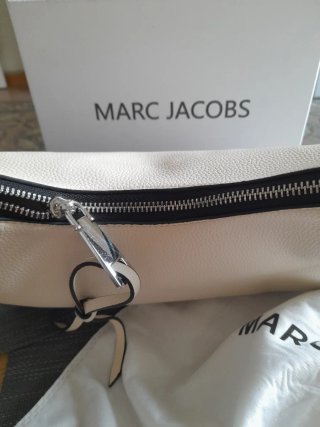 Bolso de piel Marc Jacobs crudo
