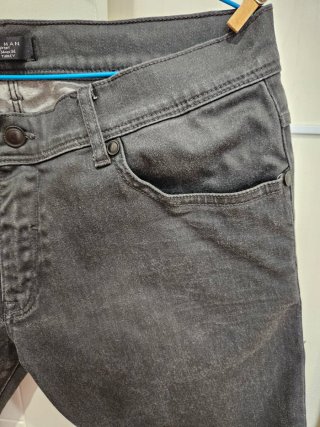 Pantalón Zara Man gris oscuro muy cómodo, elástico