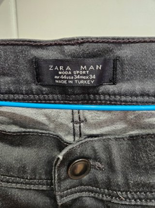 Pantalón Zara Man gris oscuro muy cómodo, elástico