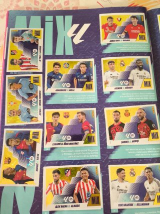 Álbum Oficial Colección Cromos LaLiga 2025-26