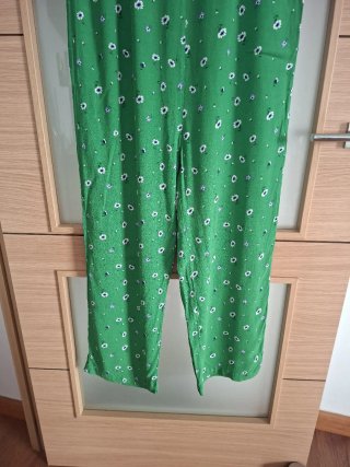 Mono verde estampado floral