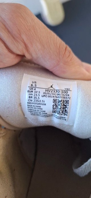 Nike Air Jordan 1 Mid Sanddrift Velvet 37.5
