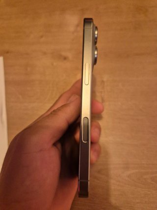 iPhone 16 Pro 128 GB Plata 90% de Bateria