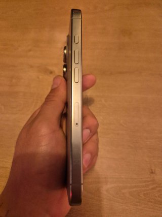 iPhone 16 Pro 128 GB Plata 90% de Bateria