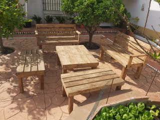 Conjunto de muebles de terraza de madera