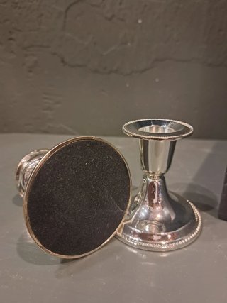 Juego de 2 Candelabros Plateados