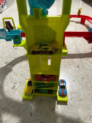 Pista Hot Wheels Neon Speeders con coches
