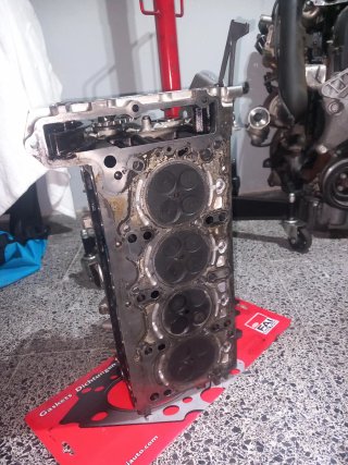 Culata carter tapa valansenes bomba anjectora  cód