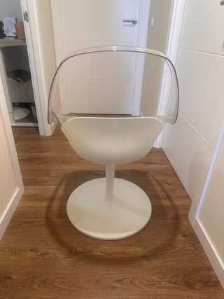 Sillas de comedor transparente y beige
