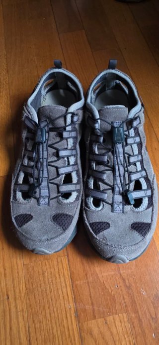 Zapatillas senderismo Quechua marrones y grises