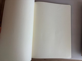 Libreta A4 collage rosa vintage hecha a mano