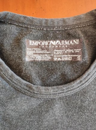 Camiseta Emporio Armani Gris