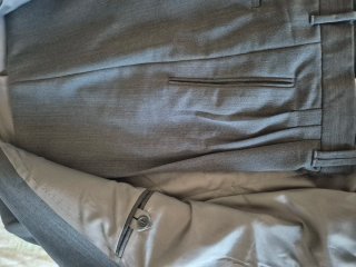 Traje de chaqueta gris sastreria