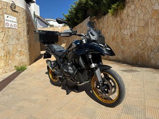 BMW R1300GS triple black
