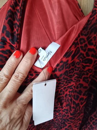 Mono Traje estampado leopardo alegre y elegante
