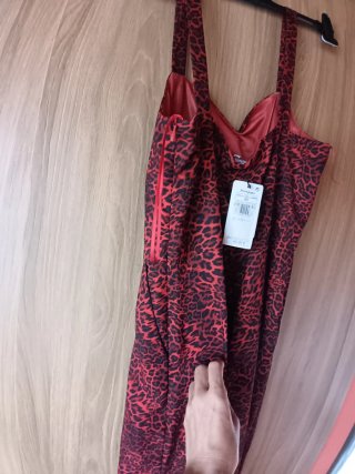 Mono Traje estampado leopardo alegre y elegante