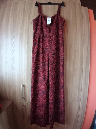 Mono Traje estampado leopardo alegre y elegante