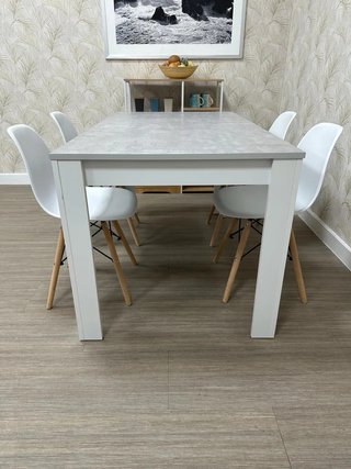 Pack Ahorro Mesa Comedor + 4 Sillas + Mesa Centro