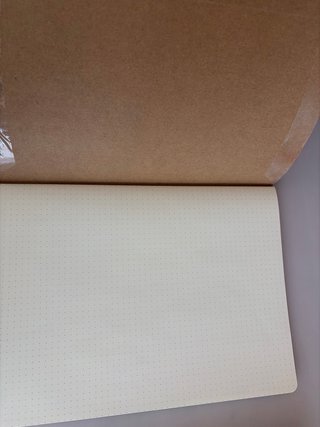 Libreta A4 collage vintage naranja
