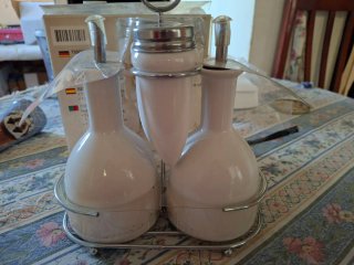 Set de mesa blanco y plateado