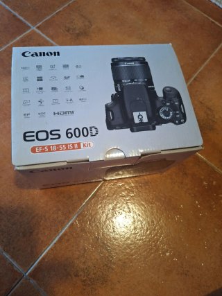 Cámara Canon EOS 600D Kit + Accesorios