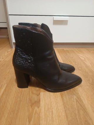 Botines piel de tacón Wonders negros