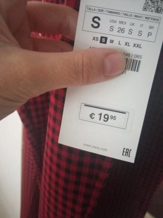 Pantalones Zara cuadros rojos y negros