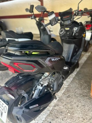 Linhai Buck 125cc Scooter Negro