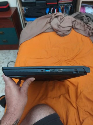 MSI Katana A15 AI B8VF Ryzen 7 RTX 4060 1TB