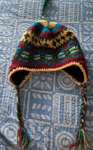 Gorro de invierno estilo chullo nepali