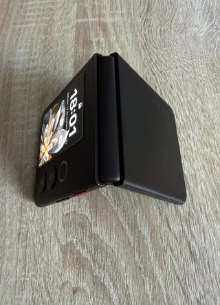 ZTE Nubia Flip 2 5G Plegable Negro