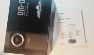 Olympus OM-D E-M10 Mark III (Cuerpo) + extras.