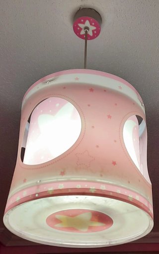 Lámpara de techo infantil estrellas rosa